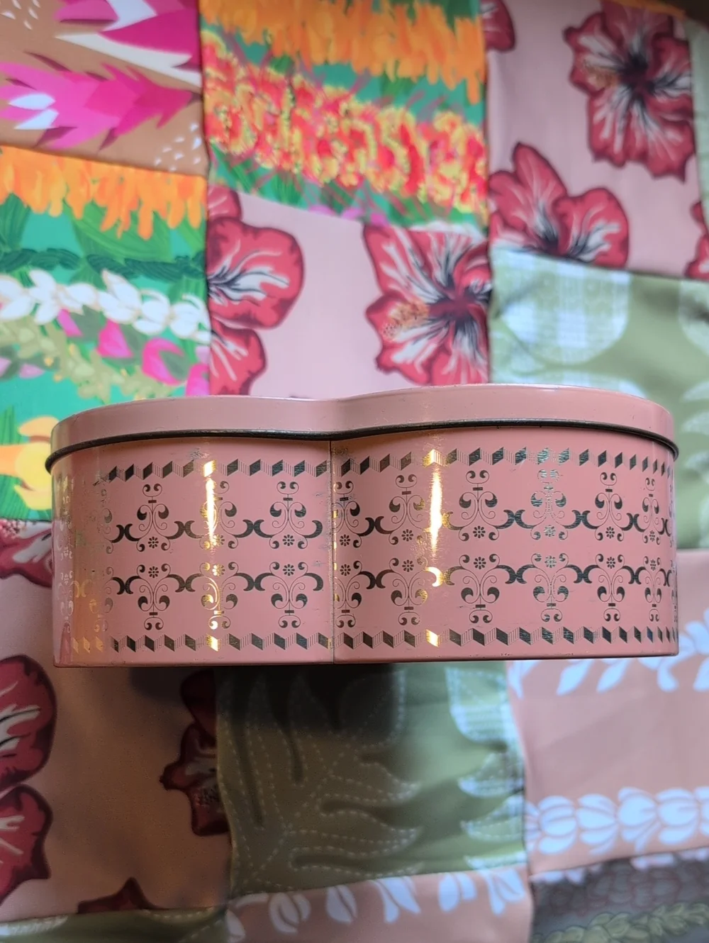 MOR Vintage Pink Heart Tin with Silver Filigree